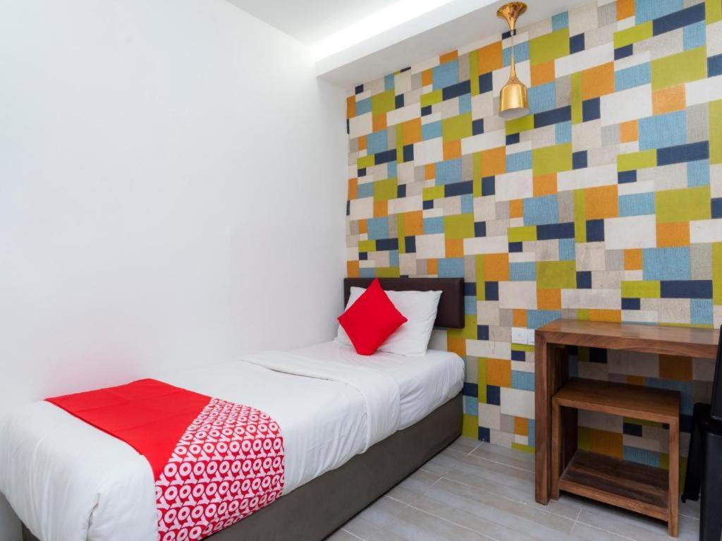 Big Big Hotel Johor Bahru Extérieur photo